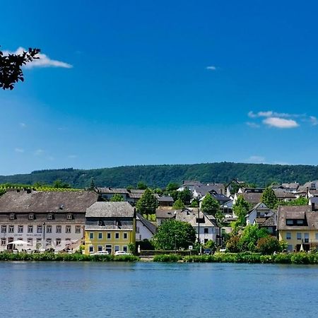 Hotel- Weingut- Moselloreley Piesport Exterior foto